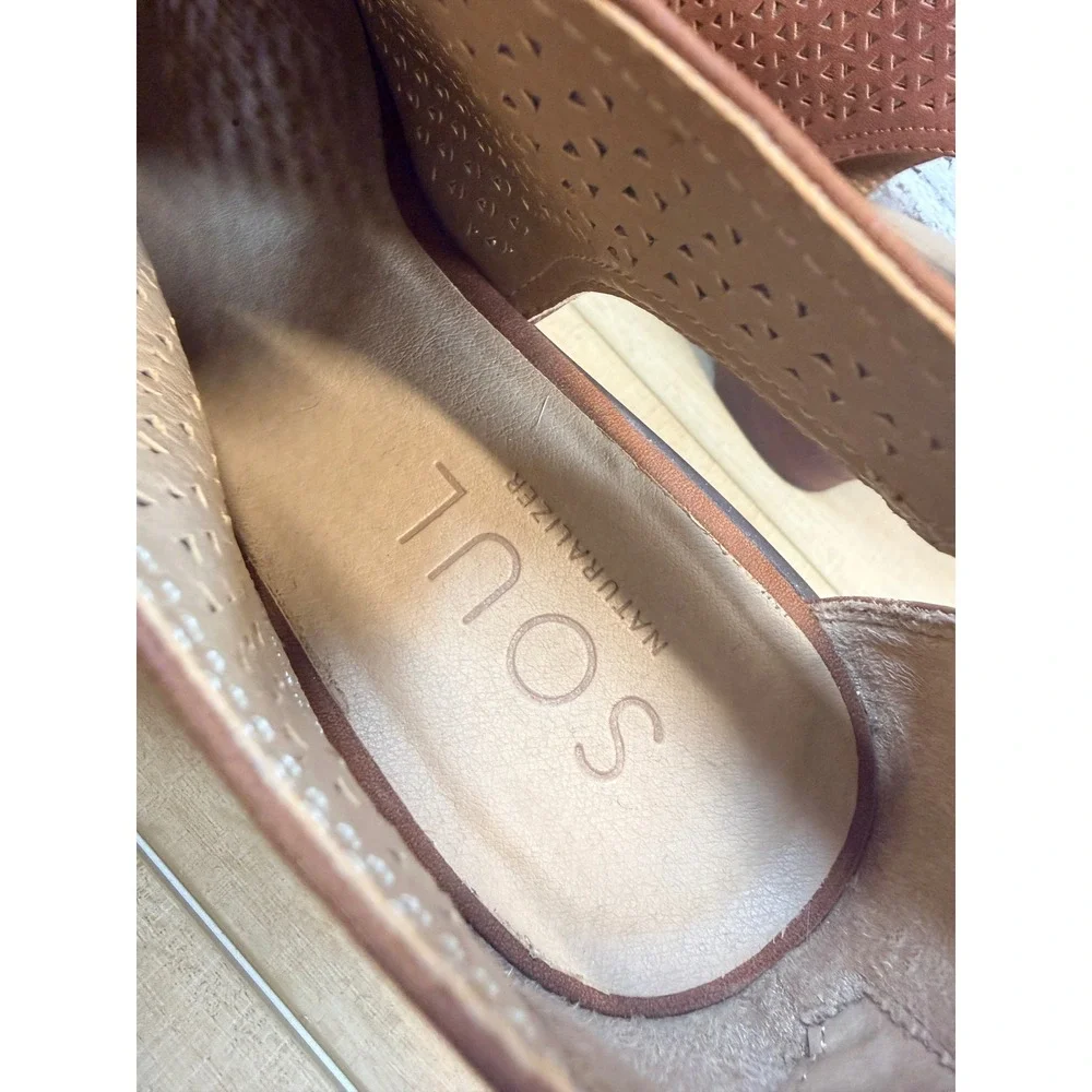 Soul Naturalizer Sandals Women 8M Tan Perforated Laser Cut Wedge Heel New